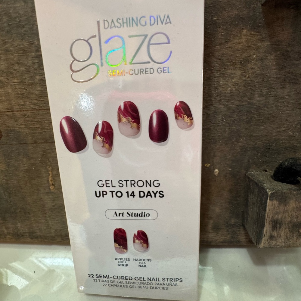 Glaze Semi-Cured Gel Nail Strips - Red